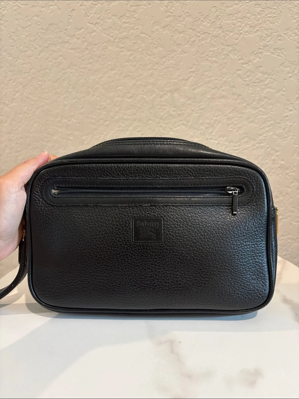 Burberrys Vintage Leather Travel Toiletry Bag Black
